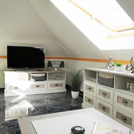 Ferienwohnung Claudia 치노비츠 외부 사진