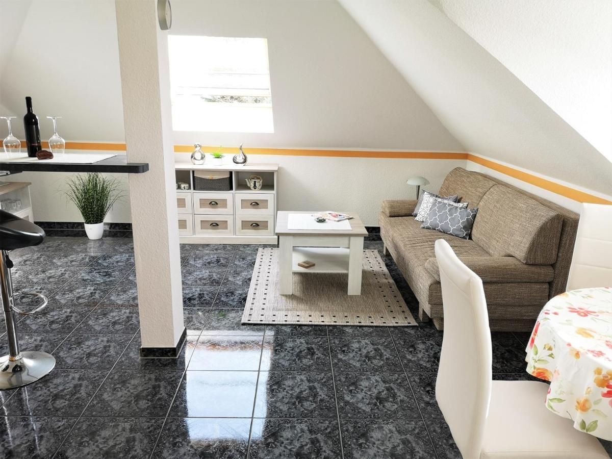 Ferienwohnung Claudia 치노비츠 외부 사진