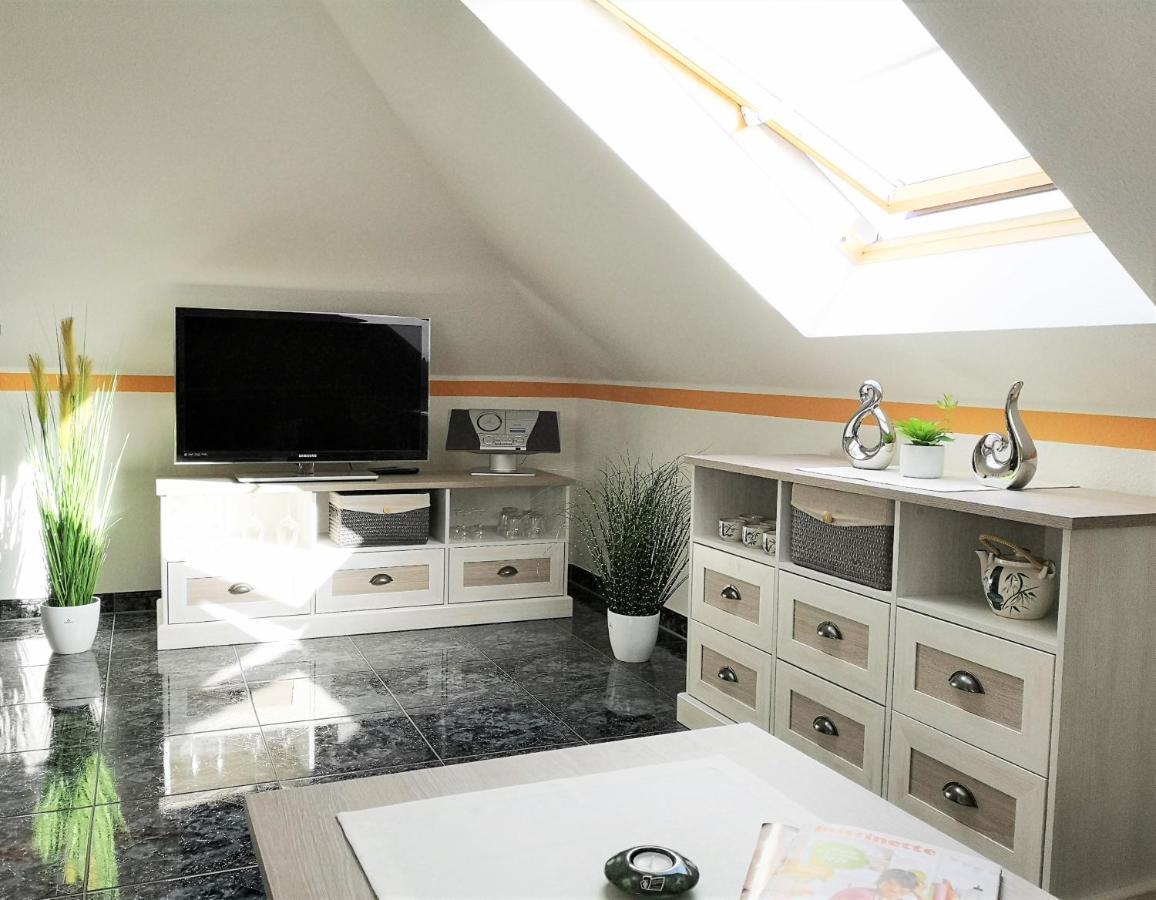 Ferienwohnung Claudia 치노비츠 외부 사진