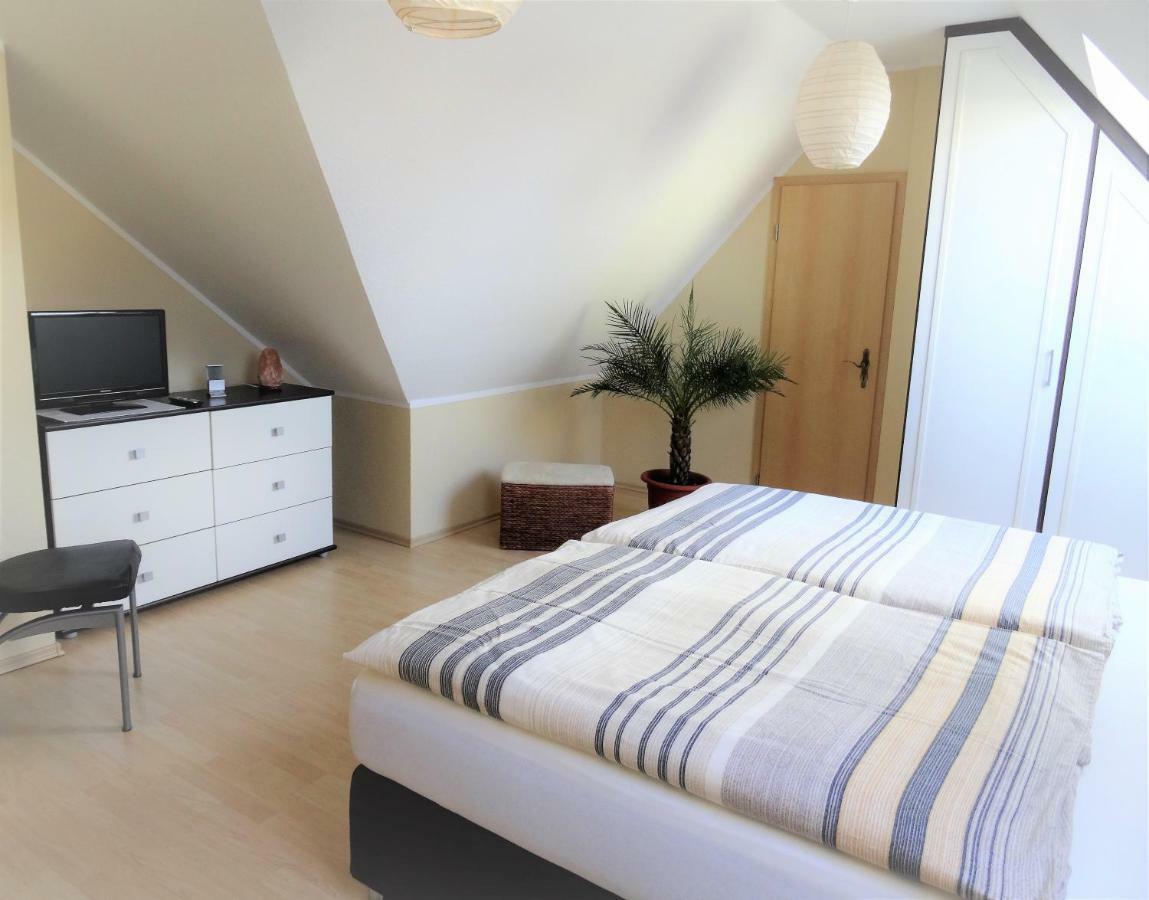 Ferienwohnung Claudia 치노비츠 외부 사진