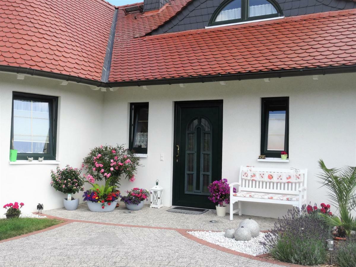 Ferienwohnung Claudia 치노비츠 외부 사진